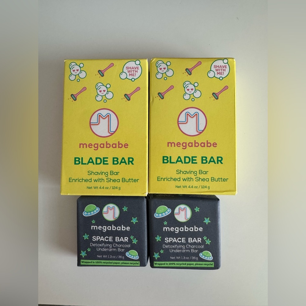 Megababe Blade Bar Shaving Soap + Space Bar Detox Charcoal Underarm Bar 4PC